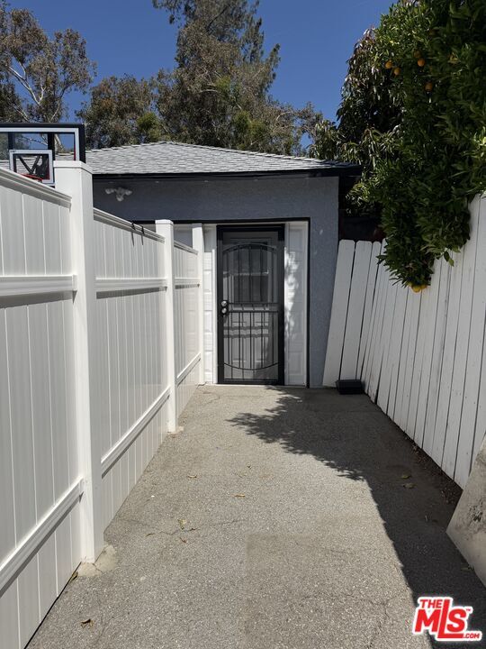 Building Photo - 8561 Kyle St