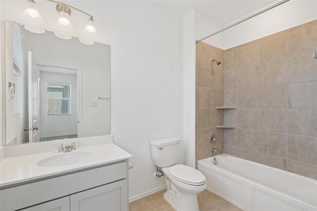 Building Photo - 301 Montauk Loop
