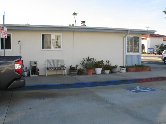 Building Photo - 1401 W Balboa Blvd