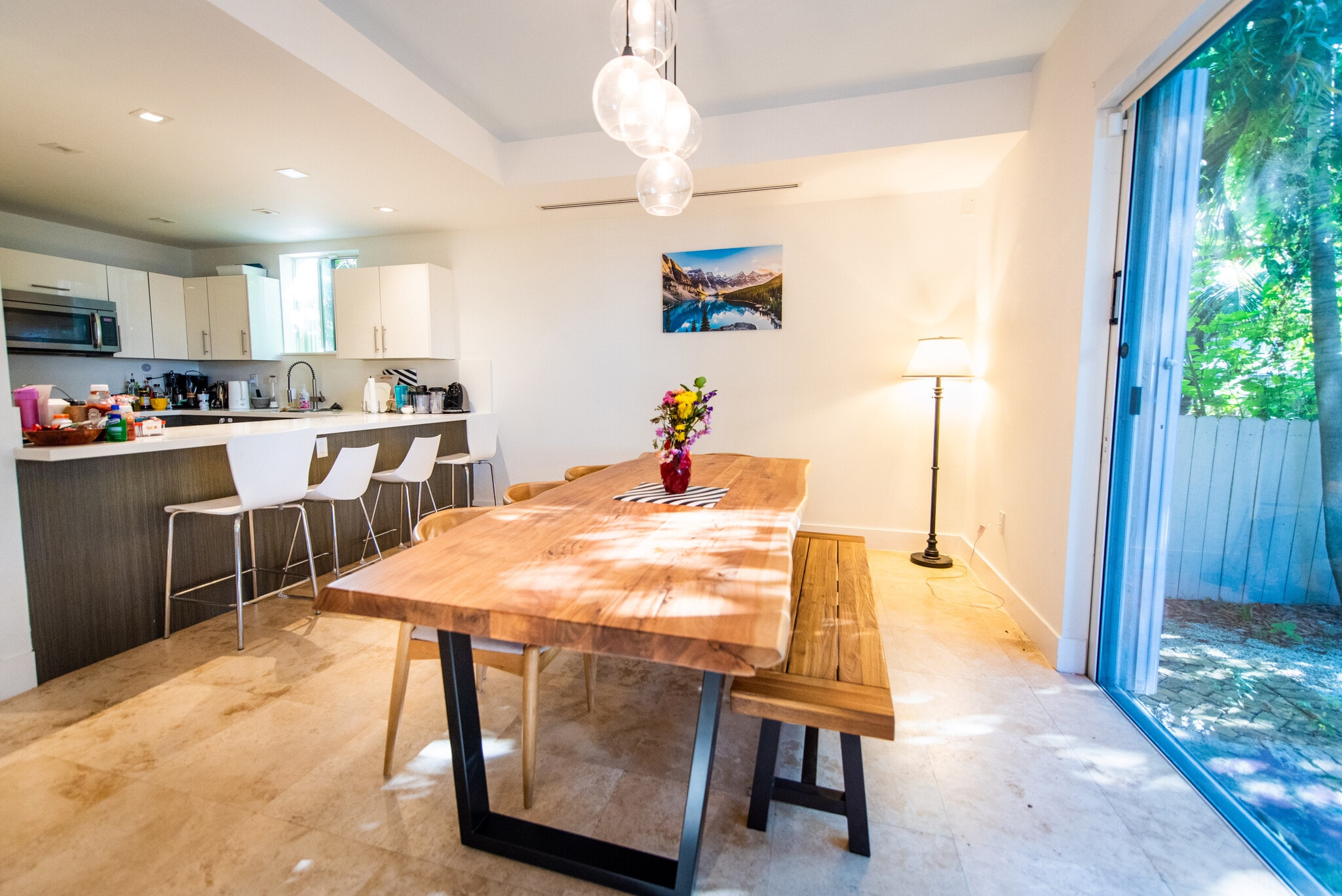 Dining room with designer table - 3142 Ohio St