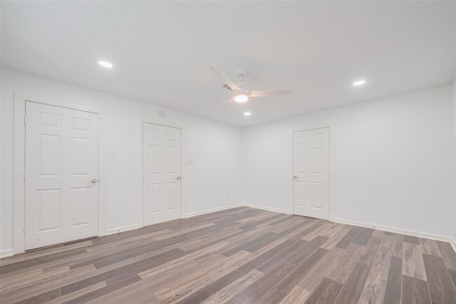 Building Photo - 5303 Lookout Mountain Dr