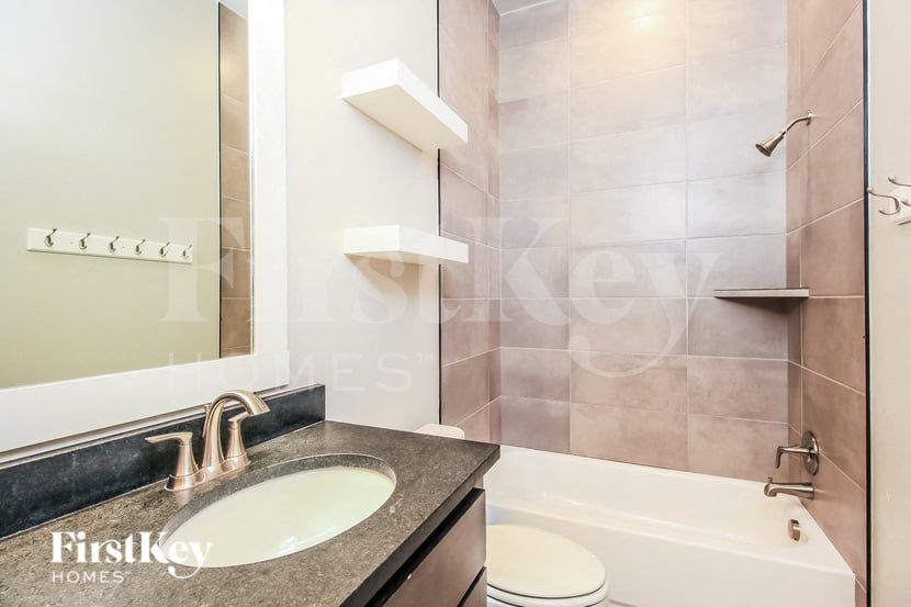 Building Photo - 3524 Upland Ridge Dr