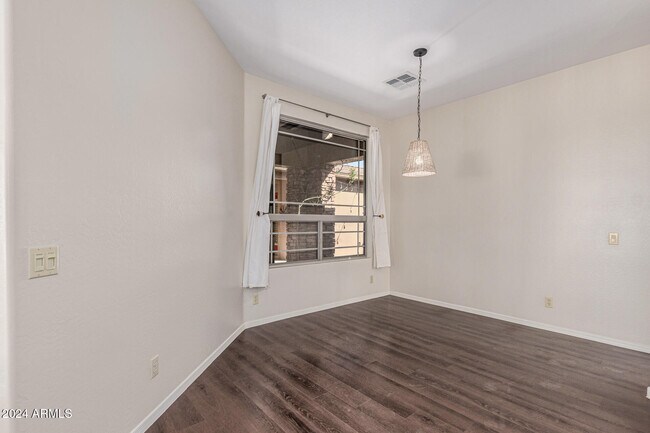 Building Photo - 24008 S Starcrest Dr