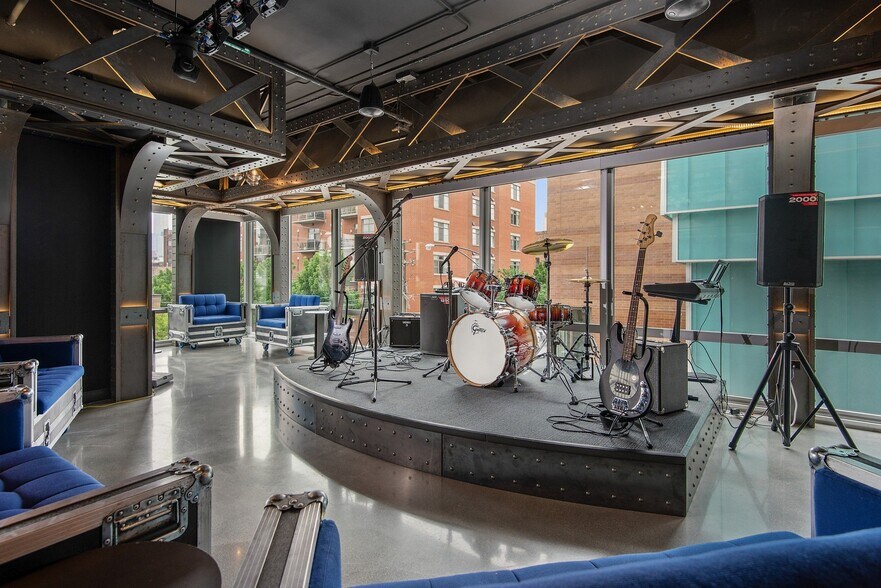 Building Photo - 733 N Morgan St