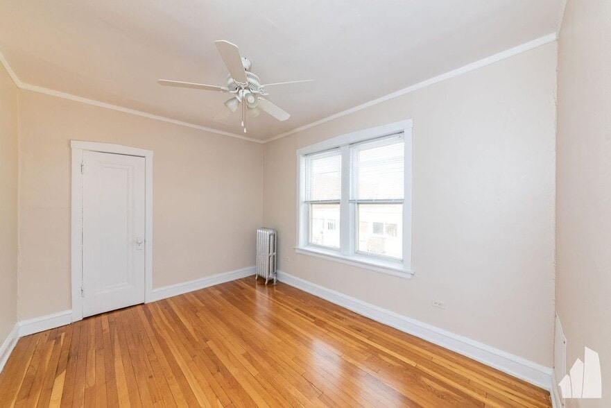 Building Photo - 4043 N Mozart St