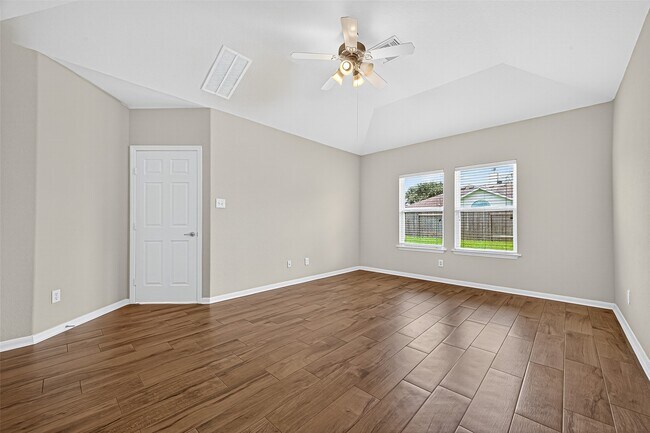 Building Photo - 6023 Lamb Creek