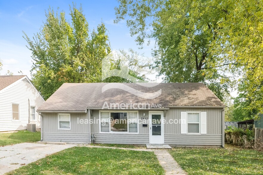 Building Photo - 7937 Park Ave