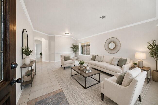 Building Photo - 2714 Crestbrook Ct