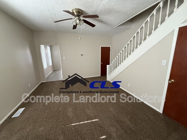 Building Photo - 2403 Locust St