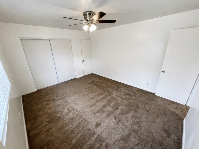 Building Photo - 343 S Steckel Dr