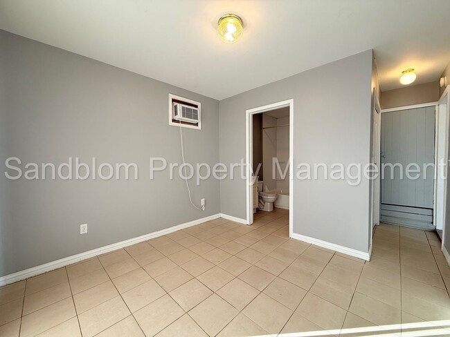 Building Photo - For Lease | University of Tulsa | Available Now!