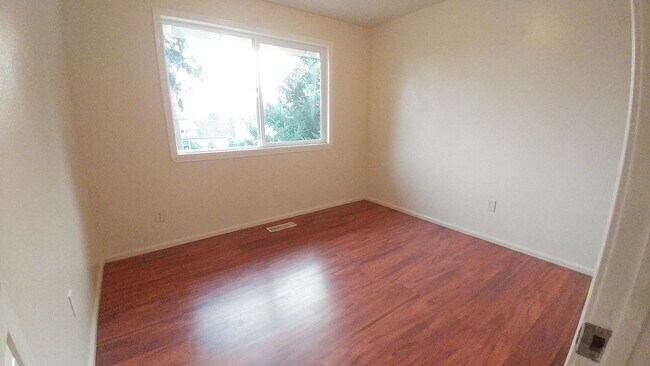 Building Photo - 8629 S Yakima Ave