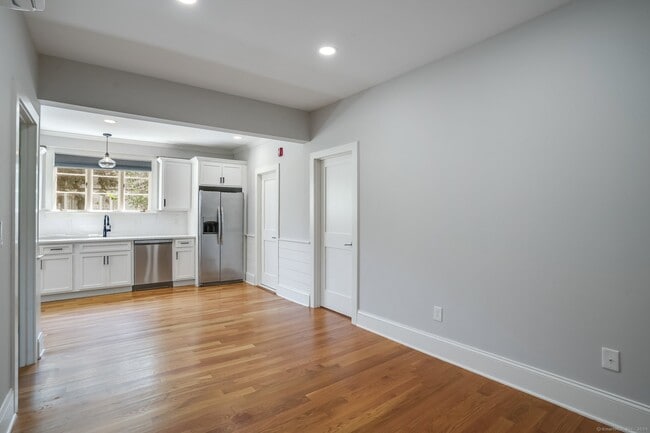 Building Photo - 30 Fairmont Pl