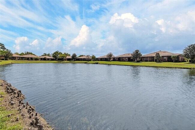 Building Photo - 210 Shell Falls Dr