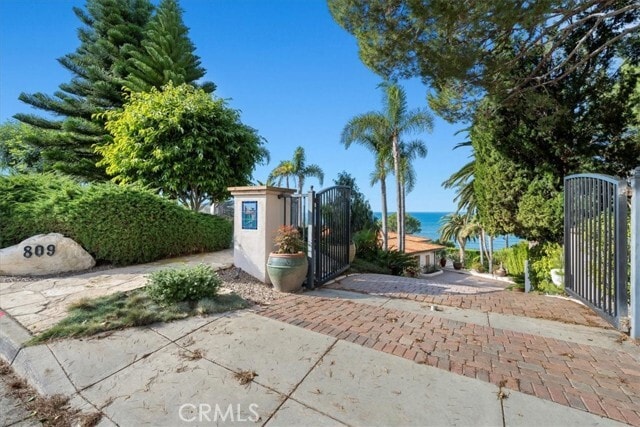Building Photo - 809 Paseo Del Mar