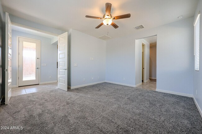 Building Photo - 16382 W Questa Dr