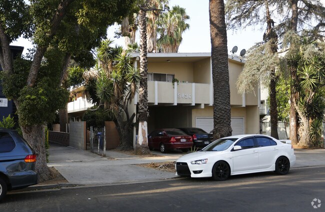 Building - 5836 Carlton Way