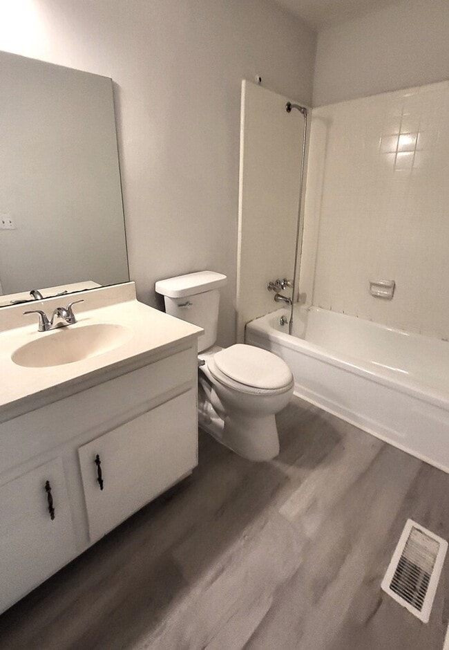 Building Photo - Available for Rent: Two Bedroom 2.5 Bath T...