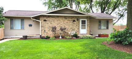 Building Photo - 1809 Reetz Rd