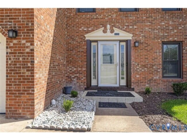 Building Photo - 4 Bedroom 3 Bathroom for Rent