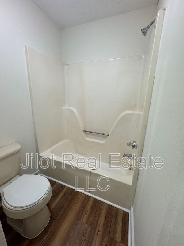 Building Photo - 5233 Ridge Forest Dr