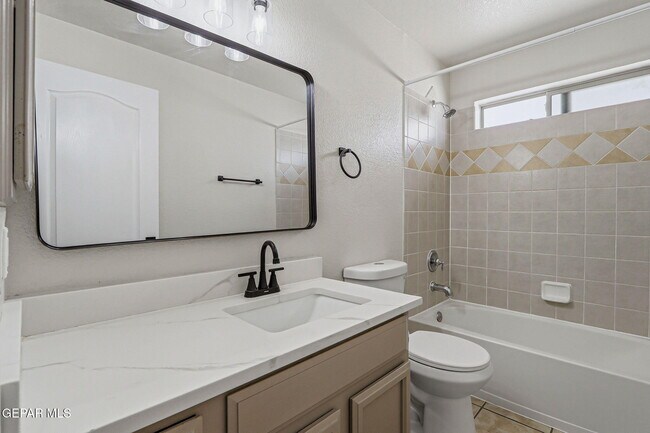 Building Photo - 3121 Tierra Paola Ln