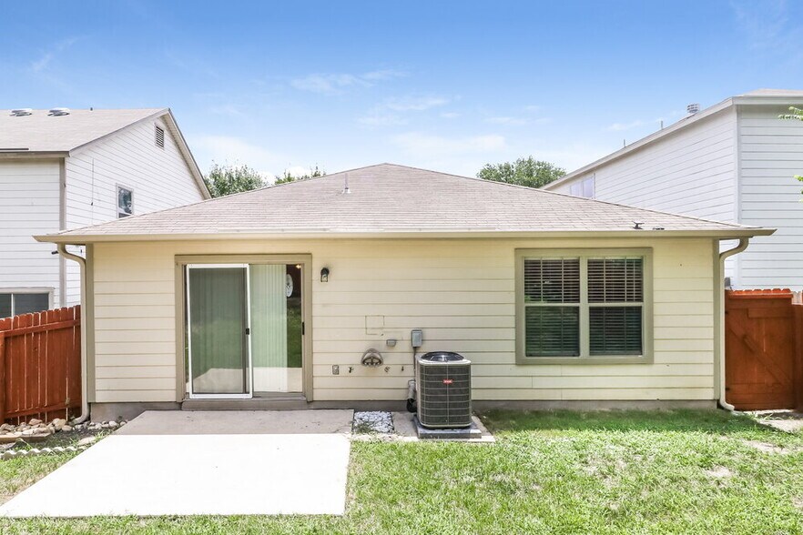 Building Photo - 13710 Merseyside Dr