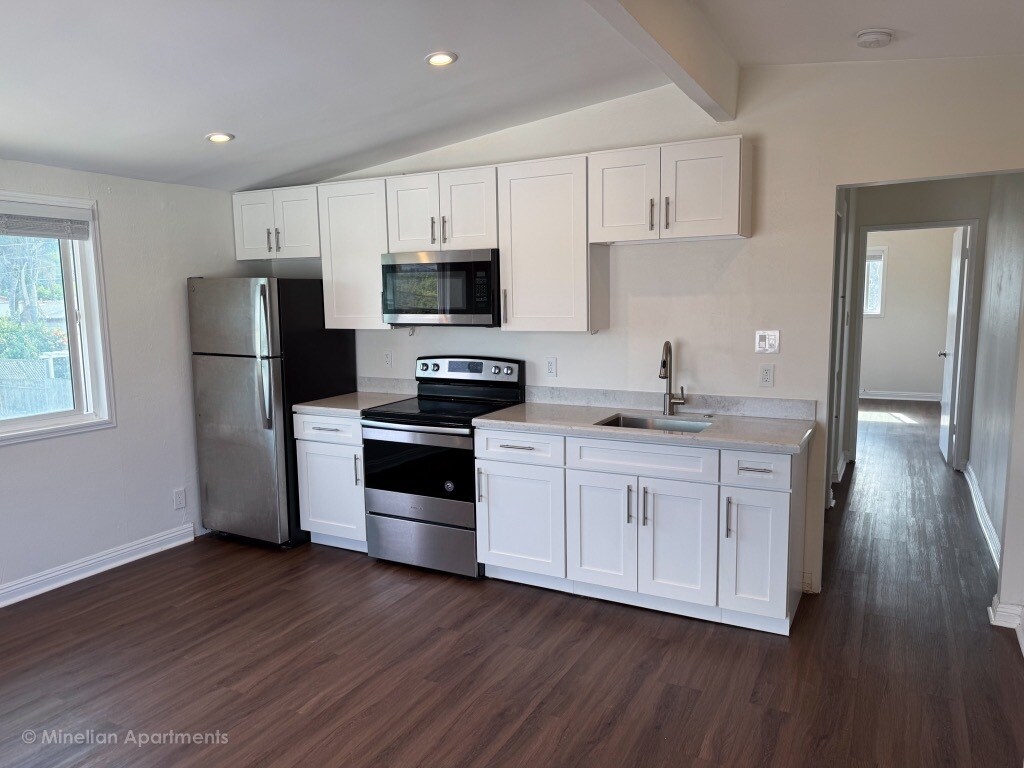 Building Photo - 1813 12th St