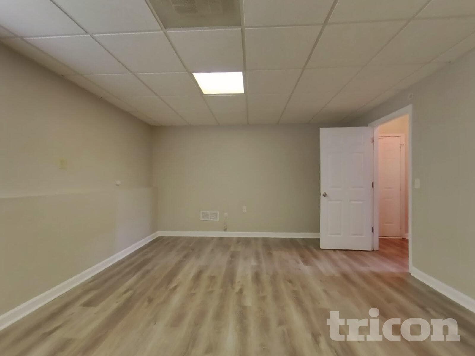 Building Photo - 219 S Red Oak Way