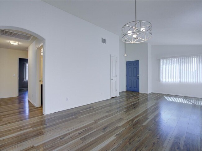 Building Photo - Spacious 4-Bedroom Home with Private Pool & Large Enclosed Backyard!