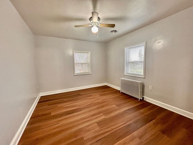 Building Photo - Spacious 3-Bedroom 1.5 Bath Home For Rent ...