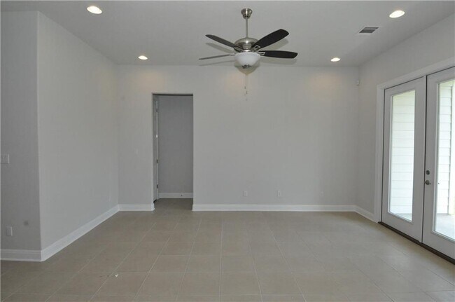 Building Photo - 3750 E Palm Valley Blvd