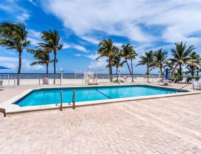 Building Photo - 1000 S Ocean Blvd