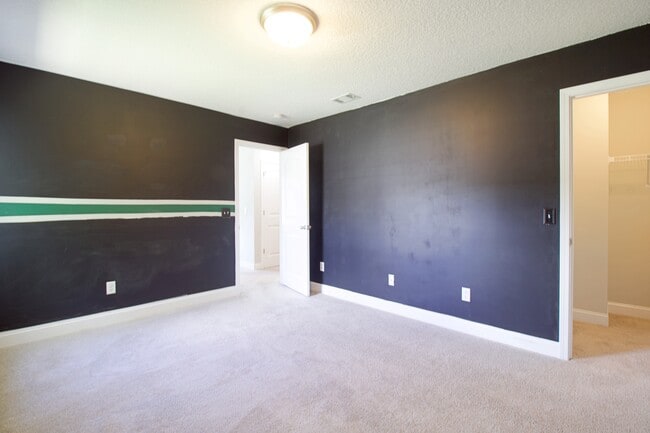 Building Photo - 172 Maggie Ln