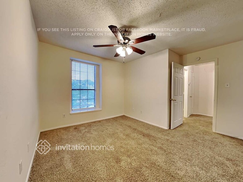 Building Photo - 3332 Renaissance Dr