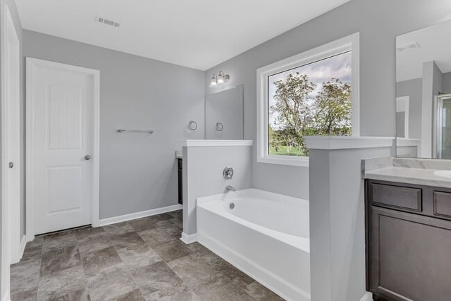 Building Photo - 50 Dove Run Dr