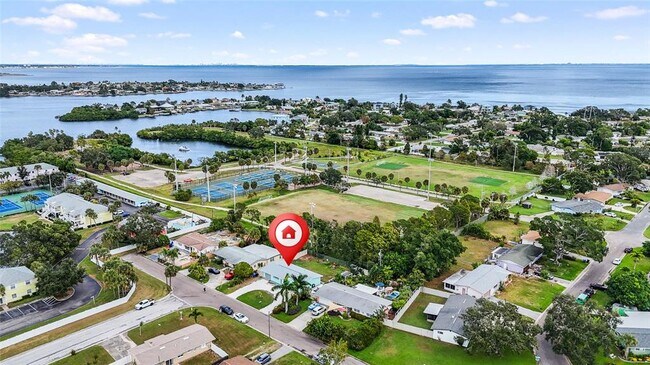 Building Photo - 3700 Whiting Dr SE