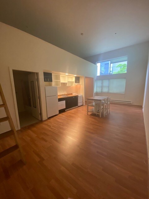 Building Photo - 80 Vine St