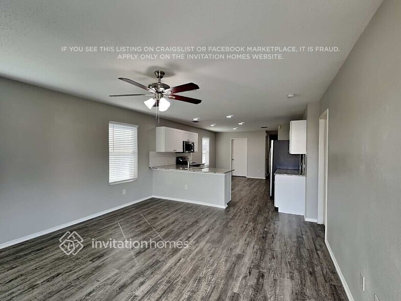 Building Photo - 4837 Waterford Dr