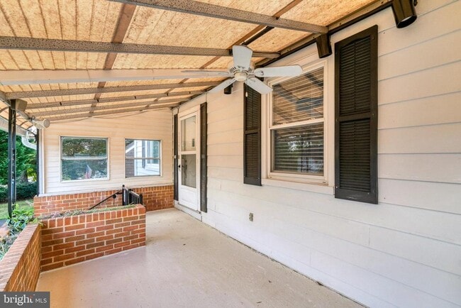 Building Photo - 3120 Chepstow Ln