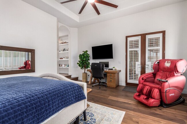 Building Photo - Beautiful 6-bedroom basement home