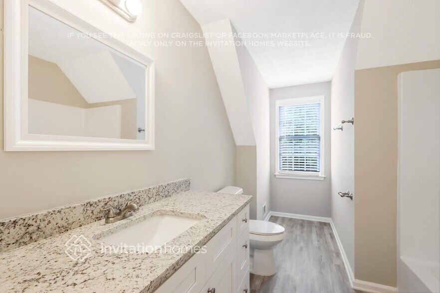 Building Photo - 1190 Burning Bush Dr