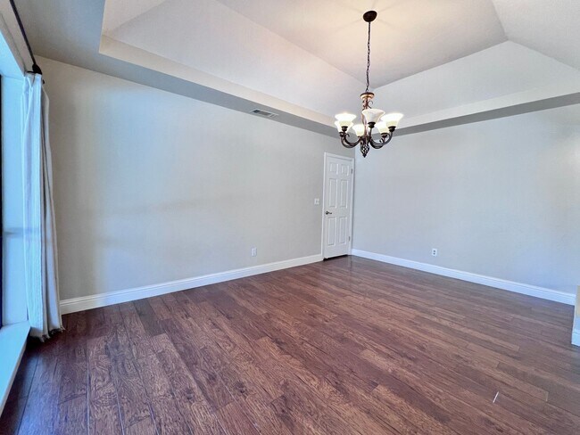 Building Photo - $3,700 Cole & Millbrook, 4 Bedroom House -...