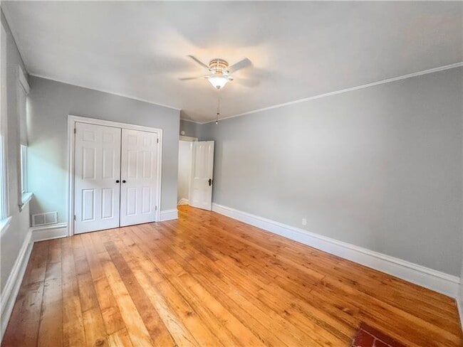 Building Photo - 52 S 18th St