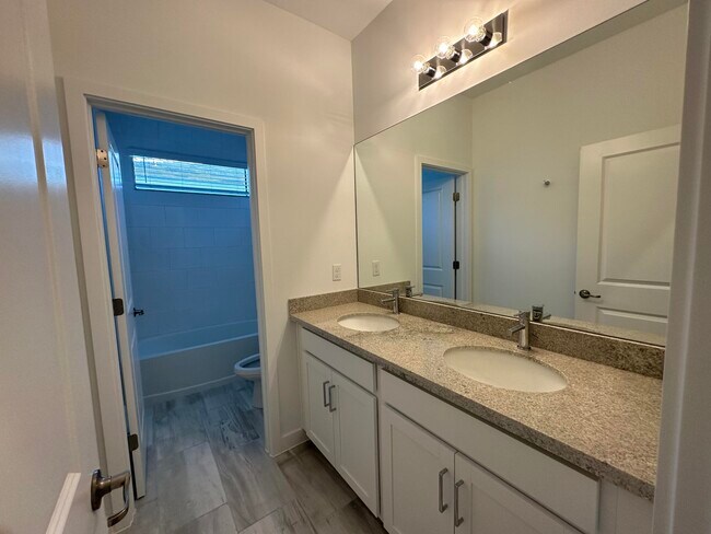 Building Photo - 8792 Antarus Dr
