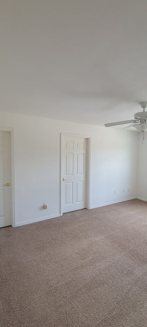 Building Photo - Charming 2/2 townhouse in Eagle Trace