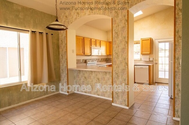 Building Photo - 9037 E Orchid Vine Dr