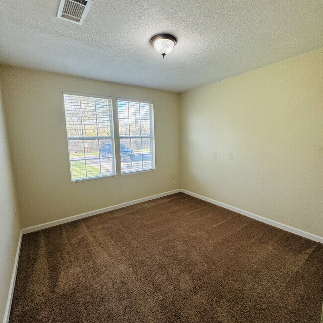 Building Photo - Now Leasing: Your 3 Bedroom | 2 Bathroom Country Retreat in the Heart of the City!