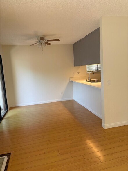 Dining area - 28875 Conejo View Dr
