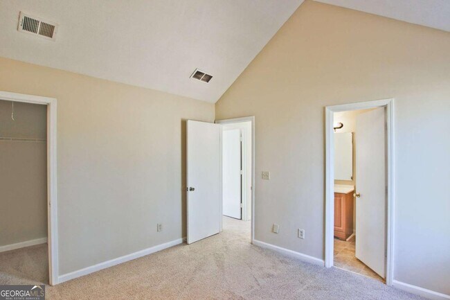 Building Photo - 3657 River Ridge Ct